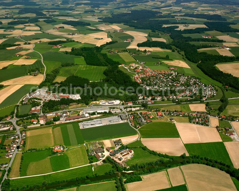 Hausbeck from the bird's eye view: Village view on the edge of agricultural fields and land in Hausbeck in the state Bavaria, Germany