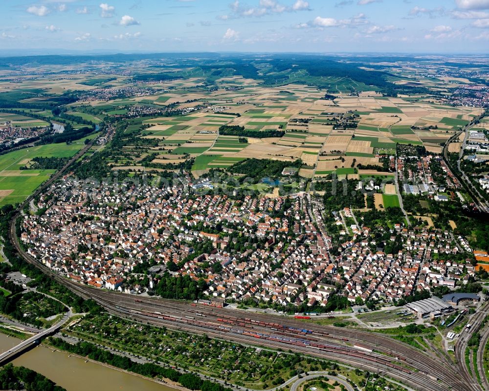 Heilbronn from the bird's eye view: Village view on the edge of agricultural fields and land in Heilbronn in the state Baden-Wuerttemberg, Germany