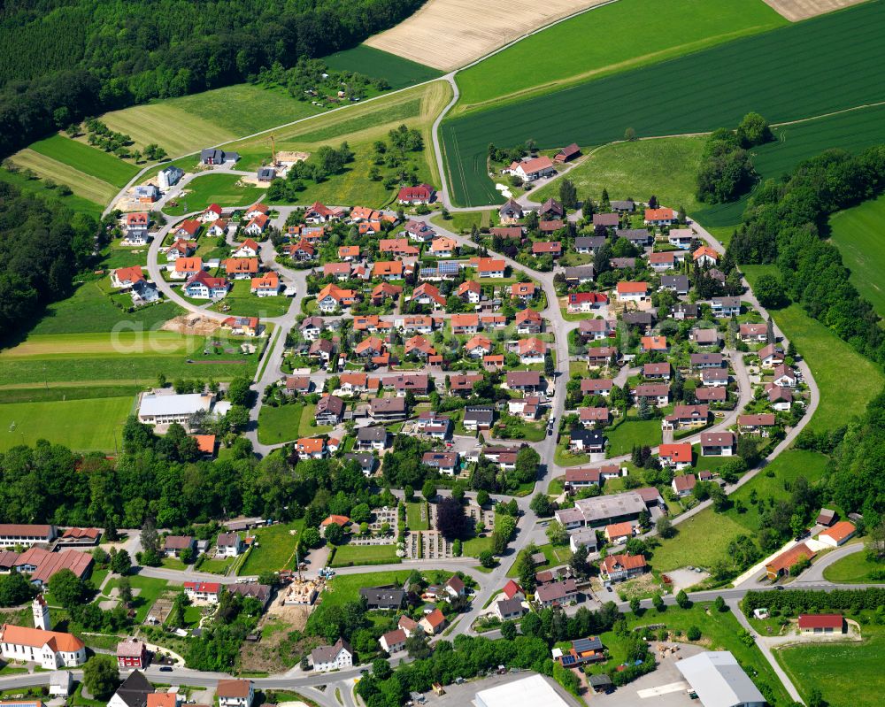 Aerial photograph Ingoldingen - Village view on the edge of agricultural fields and land in Ingoldingen in the state Baden-Wuerttemberg, Germany