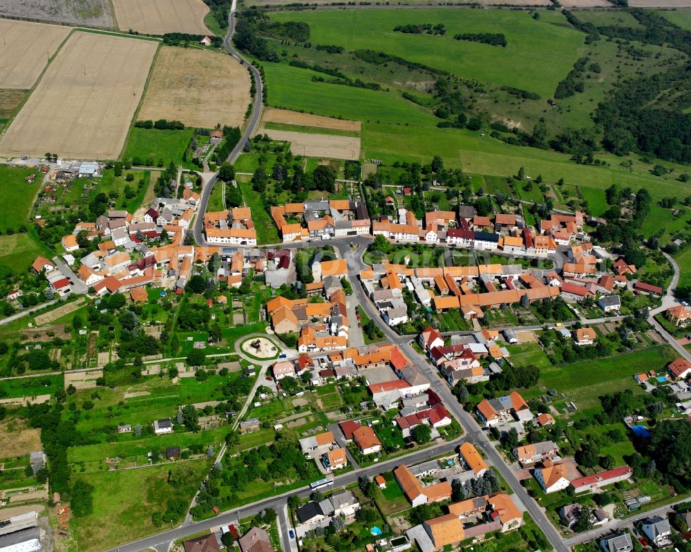 Kaisershagen from the bird's eye view: Village view on the edge of agricultural fields and land in Kaisershagen in the state Thuringia, Germany