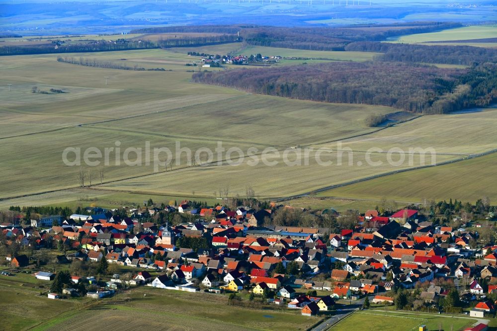 Keula from the bird's eye view: Village view on the edge of agricultural fields and land in Keula in the state Thuringia, Germany