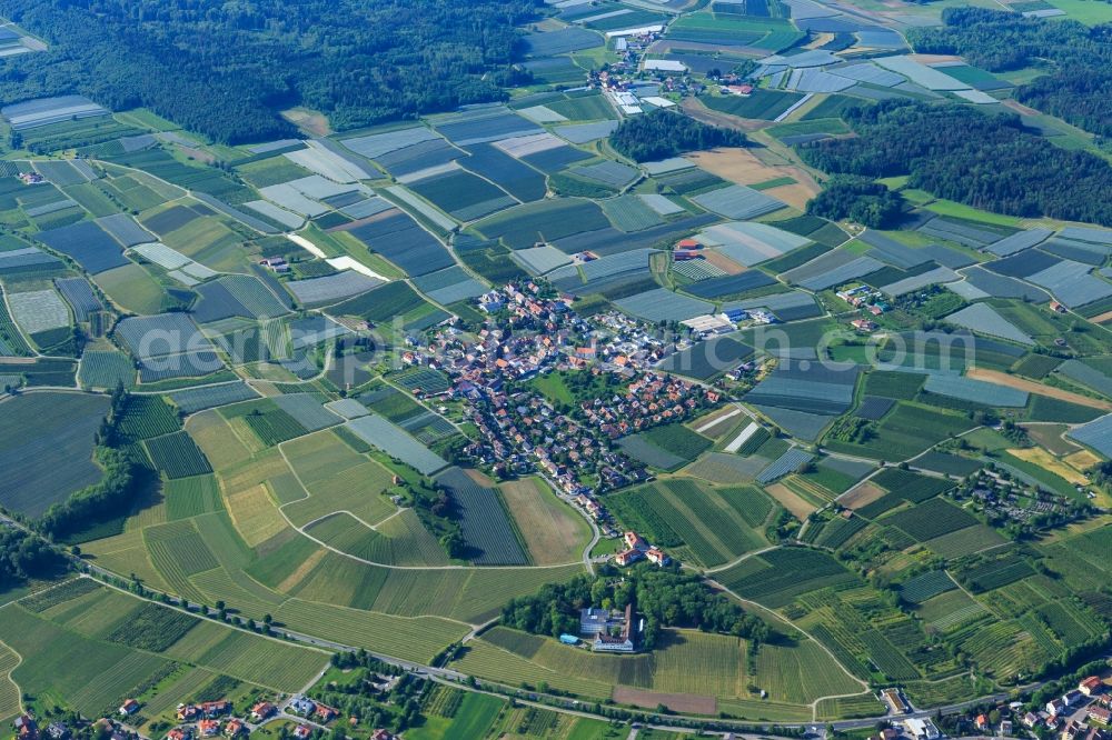 Aerial photograph Kippenhausen - Village view on the edge of agricultural fields and land in Kippenhausen in the state Baden-Wurttemberg, Germany