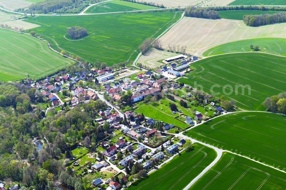 Aerial image Kleinwelka - Village view on the edge of agricultural fields and land in Kleinwelka in the state Saxony, Germany