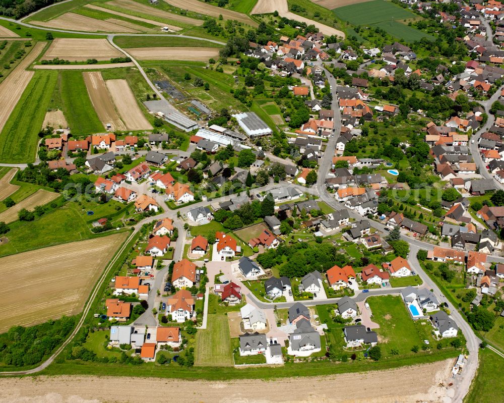 Aerial photograph Legelshurst - Village view on the edge of agricultural fields and land in Legelshurst in the state Baden-Wuerttemberg, Germany