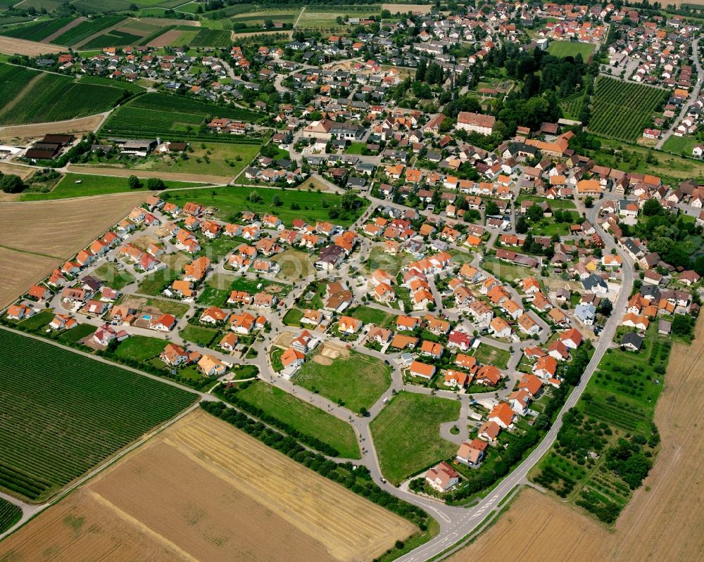 Aerial photograph Lehrensteinsfeld - Village view on the edge of agricultural fields and land in Lehrensteinsfeld in the state Baden-Wuerttemberg, Germany