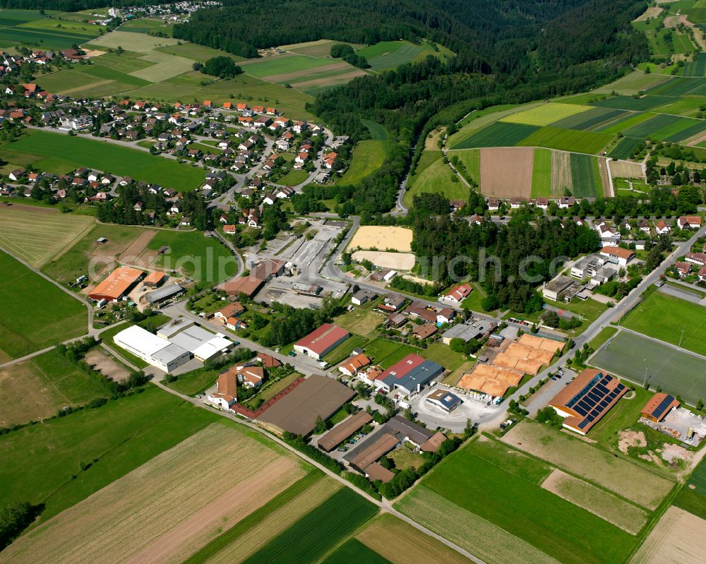 Liebelsberg from the bird's eye view: Village view on the edge of agricultural fields and land in Liebelsberg in the state Baden-Wuerttemberg, Germany