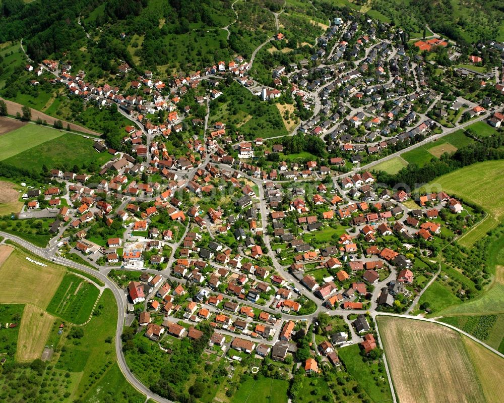 Lippoldsweiler from above - Village view on the edge of agricultural fields and land in Lippoldsweiler in the state Baden-Wuerttemberg, Germany