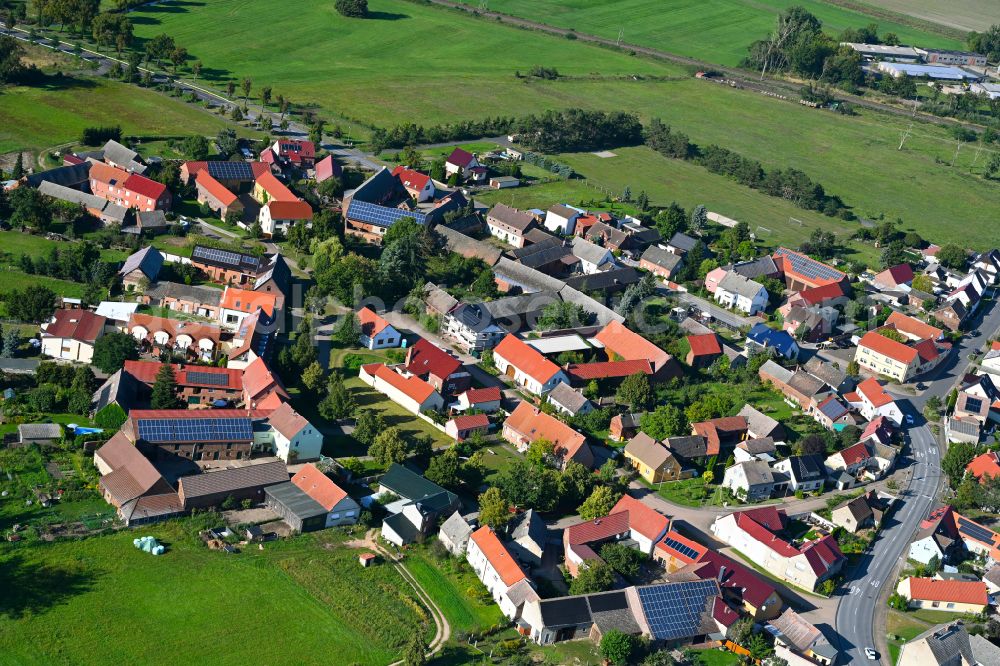 Aerial photograph Listerfehrda - Village view on the edge of agricultural fields and land in Listerfehrda in the state Saxony-Anhalt, Germany