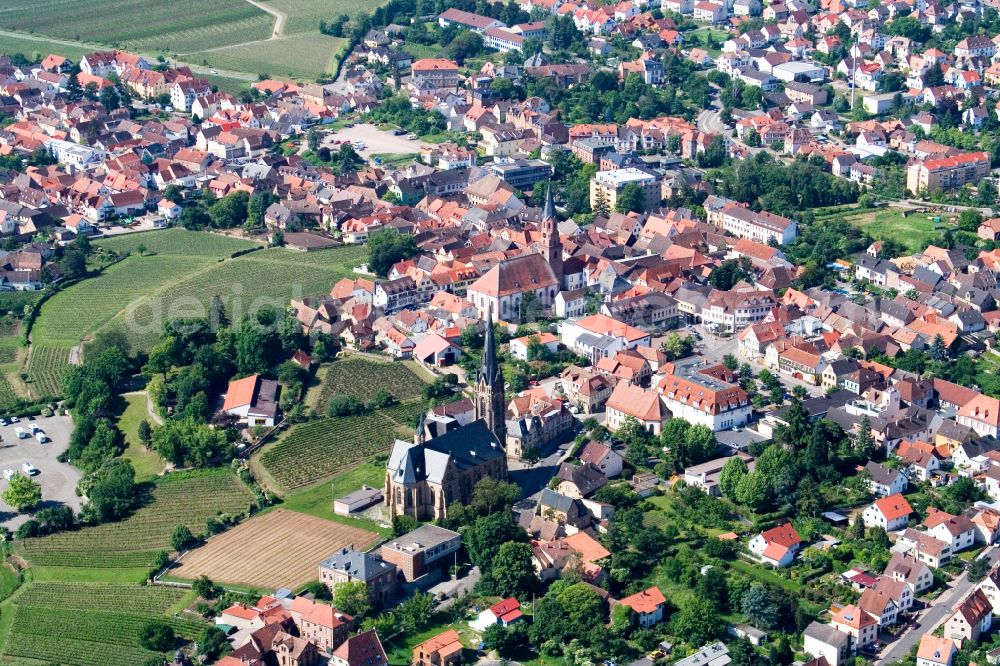 Aerial image Maikammer - Village view on the edge of agricultural fields and land in Maikammer in the state Rhineland-Palatinate, Germany