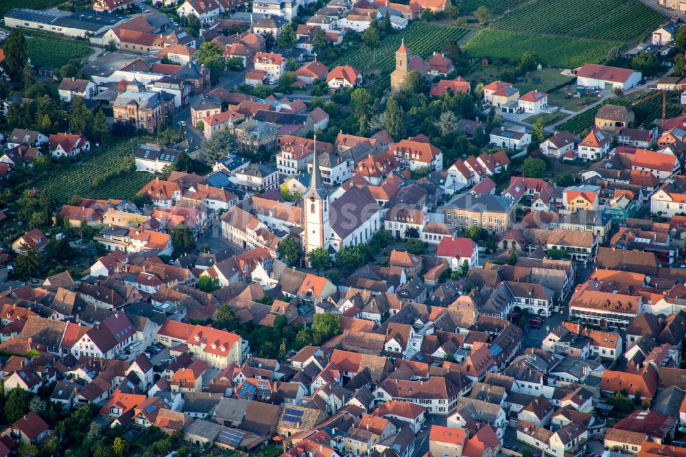 Aerial photograph Maikammer - Village view on the edge of agricultural fields and land in Maikammer in the state Rhineland-Palatinate, Germany