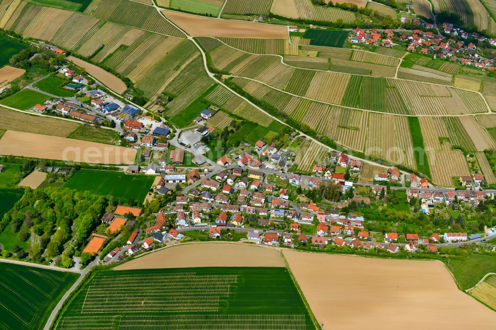 Aerial photograph Mainstockheim - Village view on the edge of agricultural fields and land in Mainstockheim in the state Bavaria, Germany