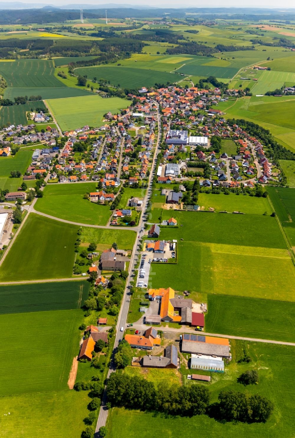 Aerial image Meineringhausen - Village view on the edge of agricultural fields and land in Meineringhausen in the state Hesse, Germany