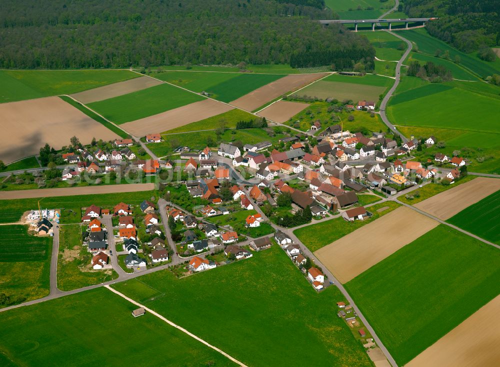 Aerial photograph Nerenstetten - Village view on the edge of agricultural fields and land in Nerenstetten in the state Baden-Wuerttemberg, Germany