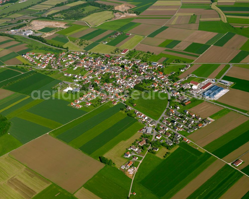 Aerial photograph Oberholzheim - Village view on the edge of agricultural fields and land in Oberholzheim in the state Baden-Wuerttemberg, Germany