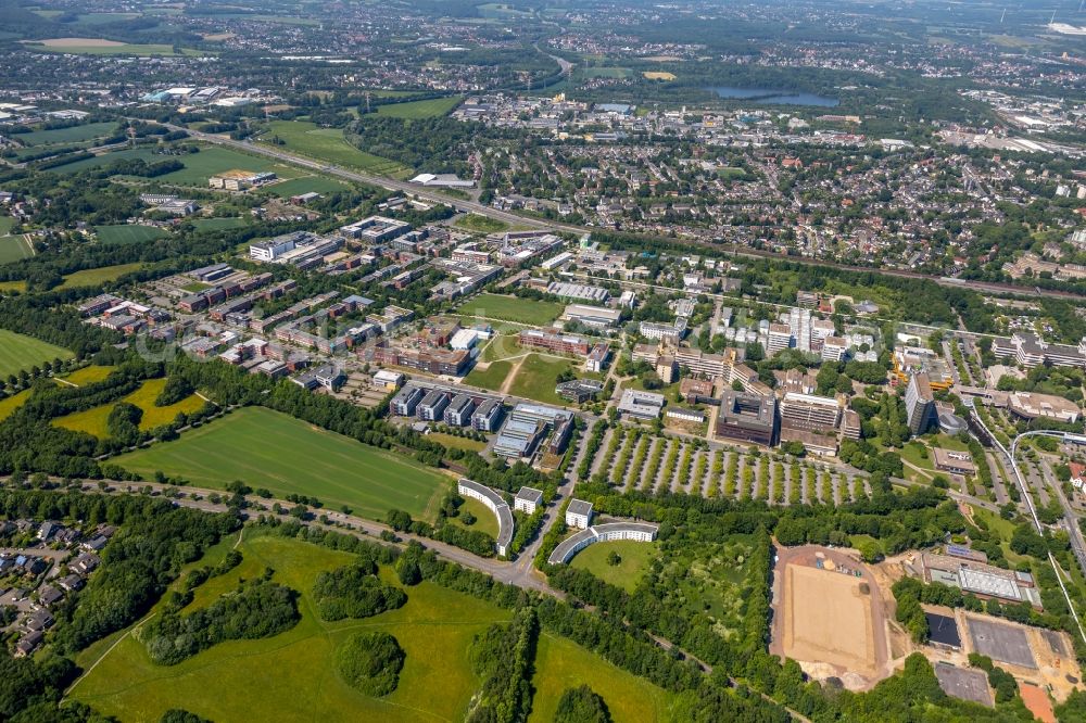 Dortmund from the bird's eye view: Village view on the edge of agricultural fields and land on Meitherweg in the district Barop in Dortmund in the state North Rhine-Westphalia, Germany