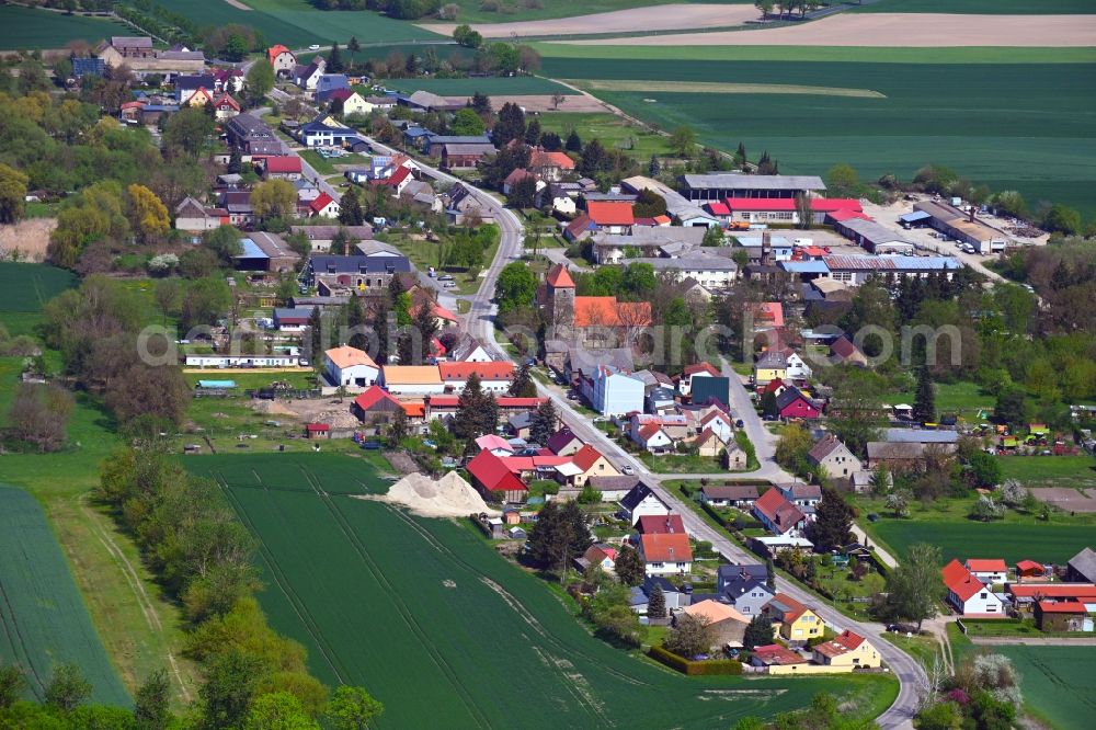 Aerial photograph Rehfelde-Dorf - Village view on the edge of agricultural fields and land in Rehfelde-Dorf in the state Brandenburg, Germany