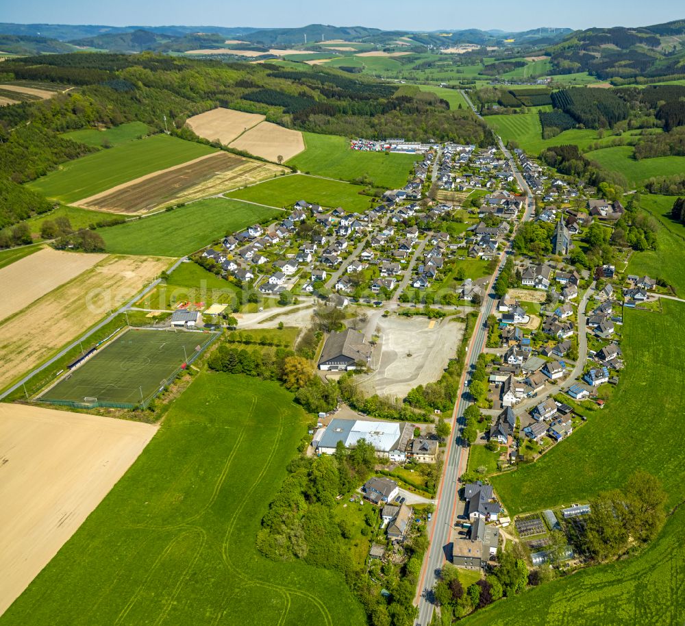 Aerial image Reiste - Village view on the edge of agricultural fields and land in Reiste in the state North Rhine-Westphalia, Germany