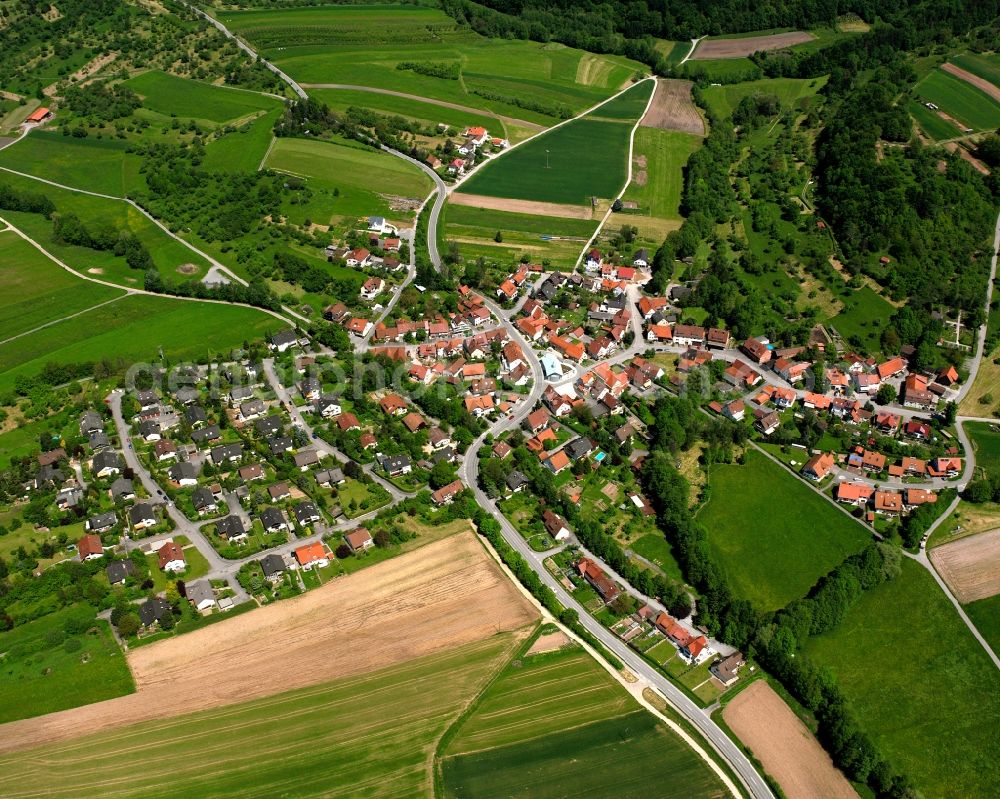 Aerial photograph Rettersburg - Village view on the edge of agricultural fields and land in Rettersburg in the state Baden-Wuerttemberg, Germany