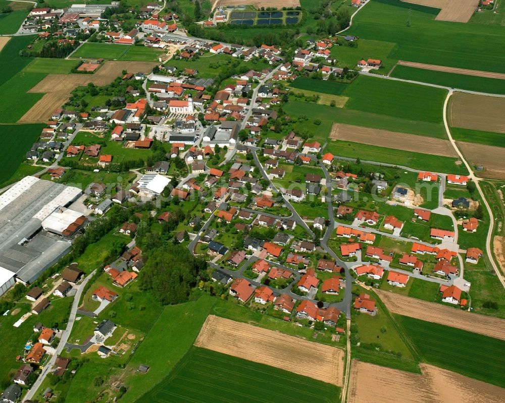 Aerial image Roßbach - Village view on the edge of agricultural fields and land in Roßbach in the state Bavaria, Germany