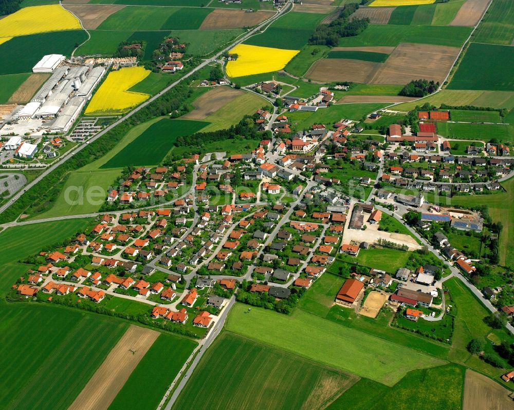 Aerial photograph Ruderfing - Village view on the edge of agricultural fields and land in Ruderfing in the state Bavaria, Germany