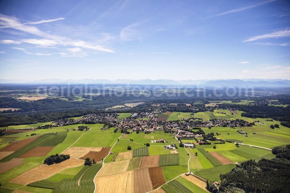 Aerial image Schäftlarn - Village view on the edge of agricultural fields and land in Schaeftlarn in the state Bavaria, Germany