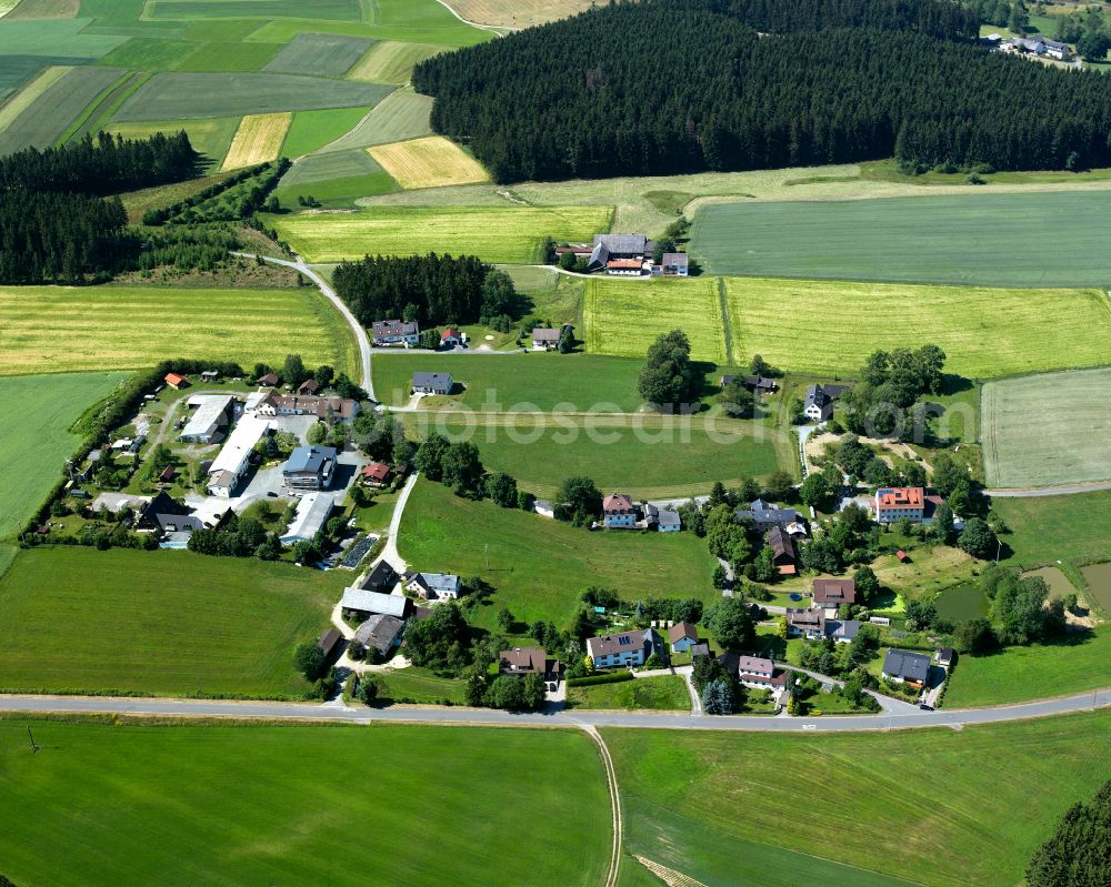 Aerial image Selbitz - Village view on the edge of agricultural fields and land in the district Huettung in Selbitz in the state Bavaria, Germany