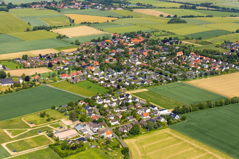 Aerial image Soest - Village view on the edge of agricultural fields and land in Soest in the state North Rhine-Westphalia, Germany