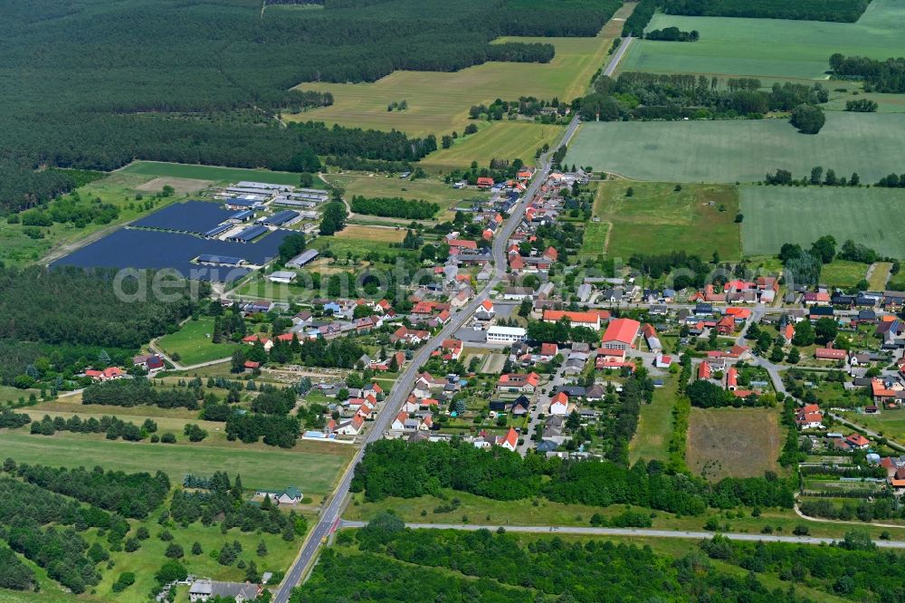 Aerial image Solpke - Village view on the edge of agricultural fields and land in Solpke in the state Saxony-Anhalt, Germany