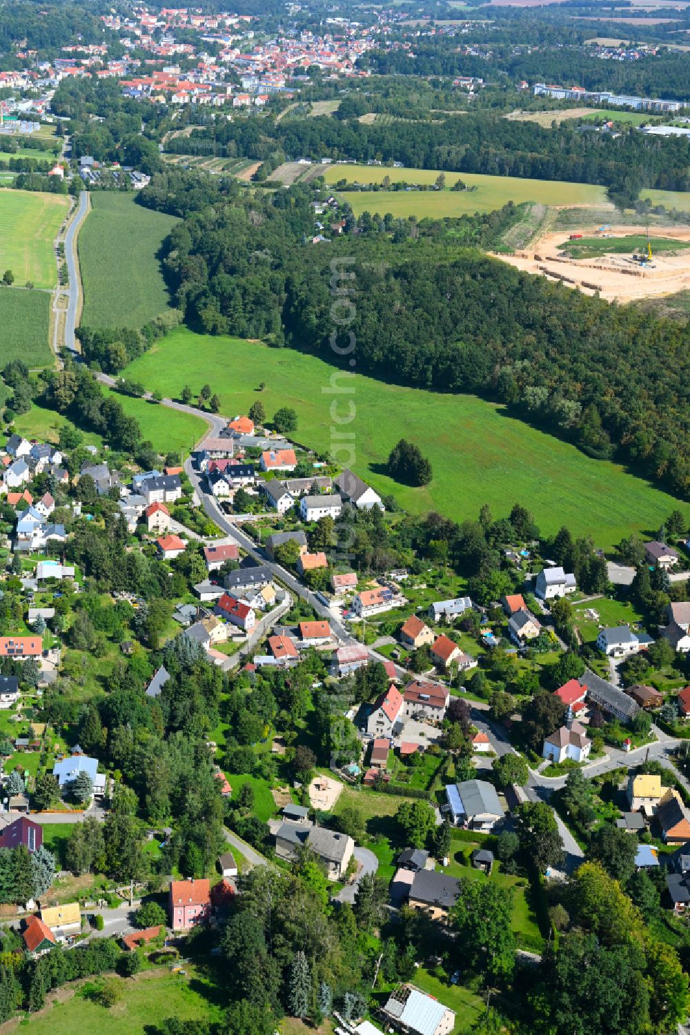 Aerial photograph Sommeritz - Village view on the edge of agricultural fields and land in Sommeritz in the state Thuringia, Germany