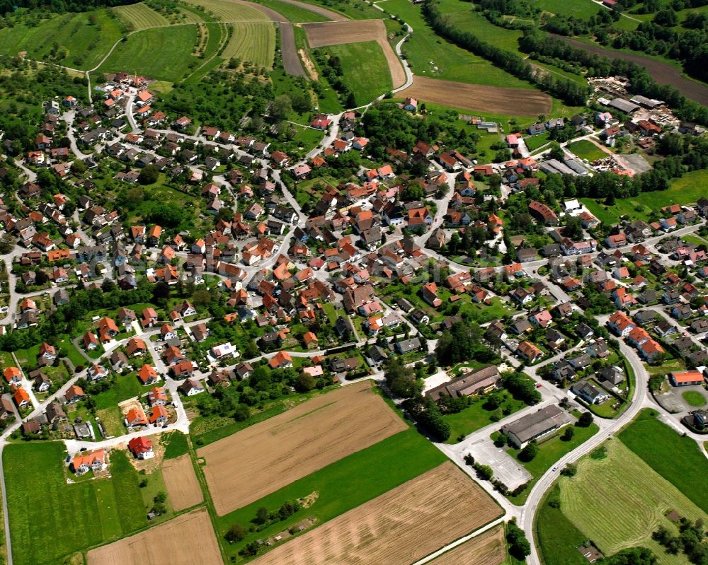 Aerial photograph Steinenberg - Village view on the edge of agricultural fields and land in Steinenberg in the state Baden-Wuerttemberg, Germany