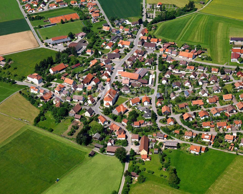 Aerial photograph Steinhausen an der Rottum - Village view on the edge of agricultural fields and land in Steinhausen an der Rottum in the state Baden-Wuerttemberg, Germany