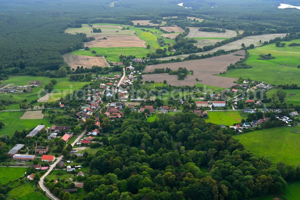 Aerial image Temmen-Ringenwalde - Village view on the edge of agricultural fields and land on street Dorfstrasse in Temmen-Ringenwalde in the state Brandenburg, Germany