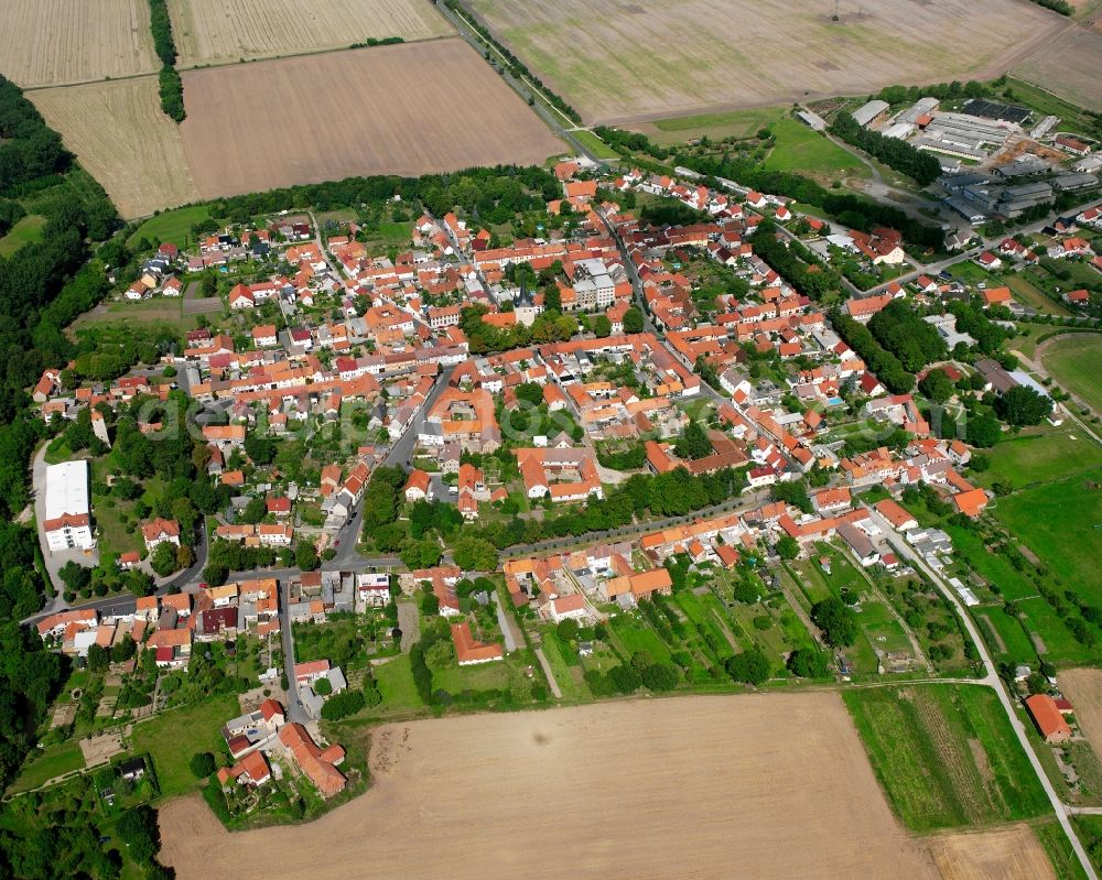 Aerial photograph Thamsbrück - Village view on the edge of agricultural fields and land in Thamsbrück in the state Thuringia, Germany