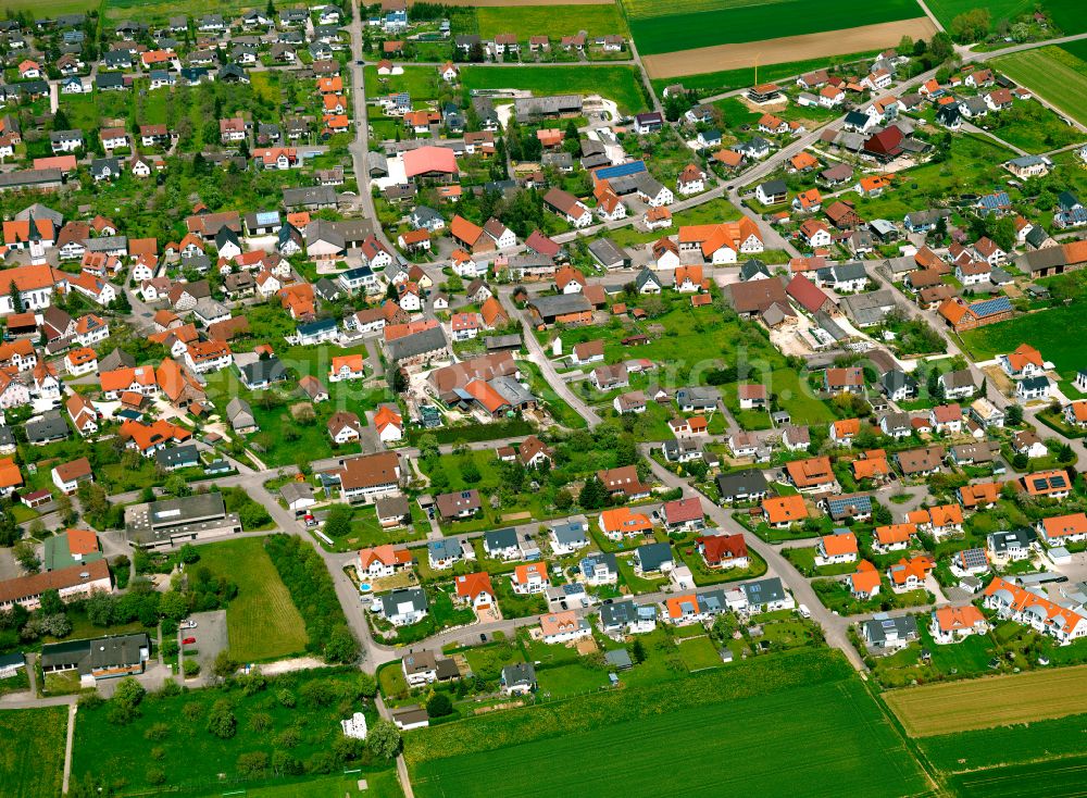 Aerial photograph Tomerdingen - Village view on the edge of agricultural fields and land in Tomerdingen in the state Baden-Wuerttemberg, Germany