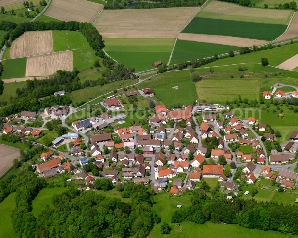 Winterstettenstadt from the bird's eye view: Village view on the edge of agricultural fields and land in Winterstettenstadt in the state Baden-Wuerttemberg, Germany