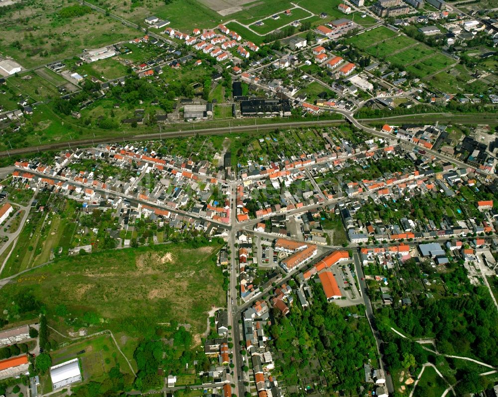 Wörlitz from above - Village view on the edge of agricultural fields and land in Wörlitz in the state Saxony-Anhalt, Germany