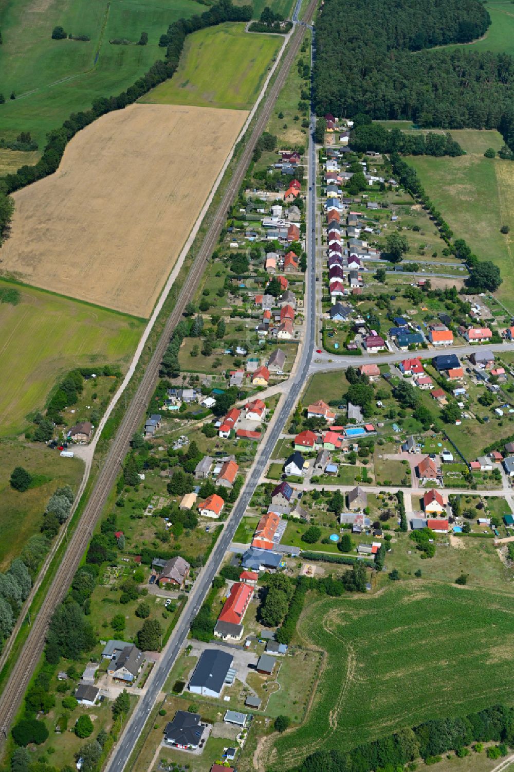 Aerial photograph Zernin - Village view on the edge of agricultural fields and land in Zernin in the state Mecklenburg - Western Pomerania, Germany