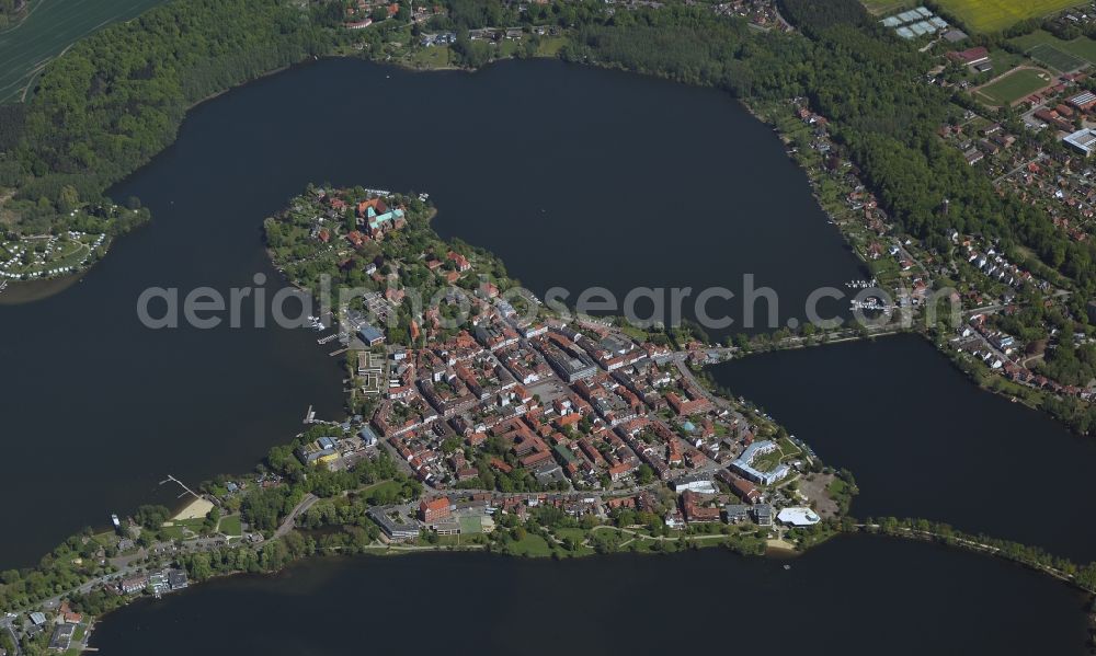 Ratzeburg from above - Town View of the streets and houses of the residential areas in Ratzeburg in the state Schleswig-Holstein, Germany