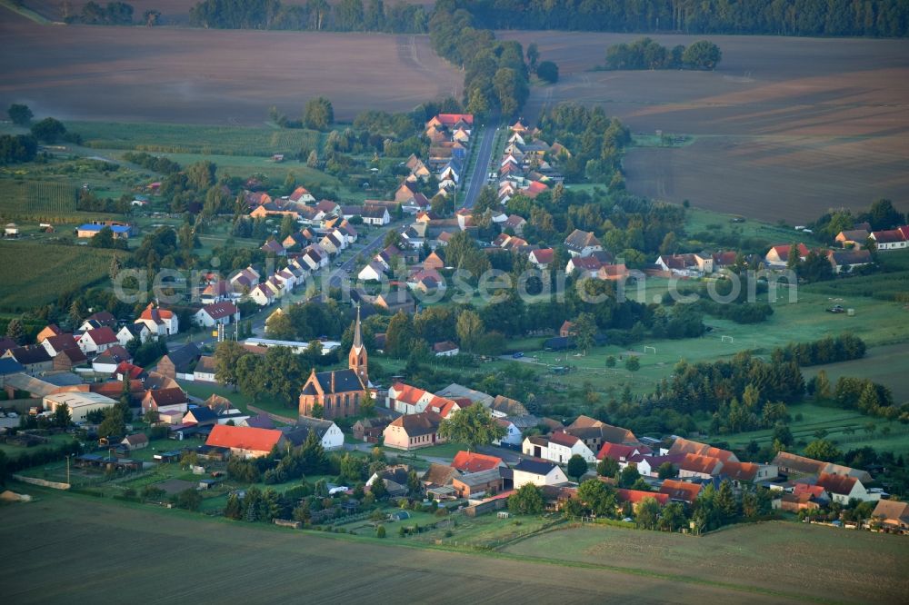 Reuden/Anhalt from the bird's eye view: Town View of the streets and houses of the residential areas in Reuden/Anhalt in the state Saxony-Anhalt, Germany