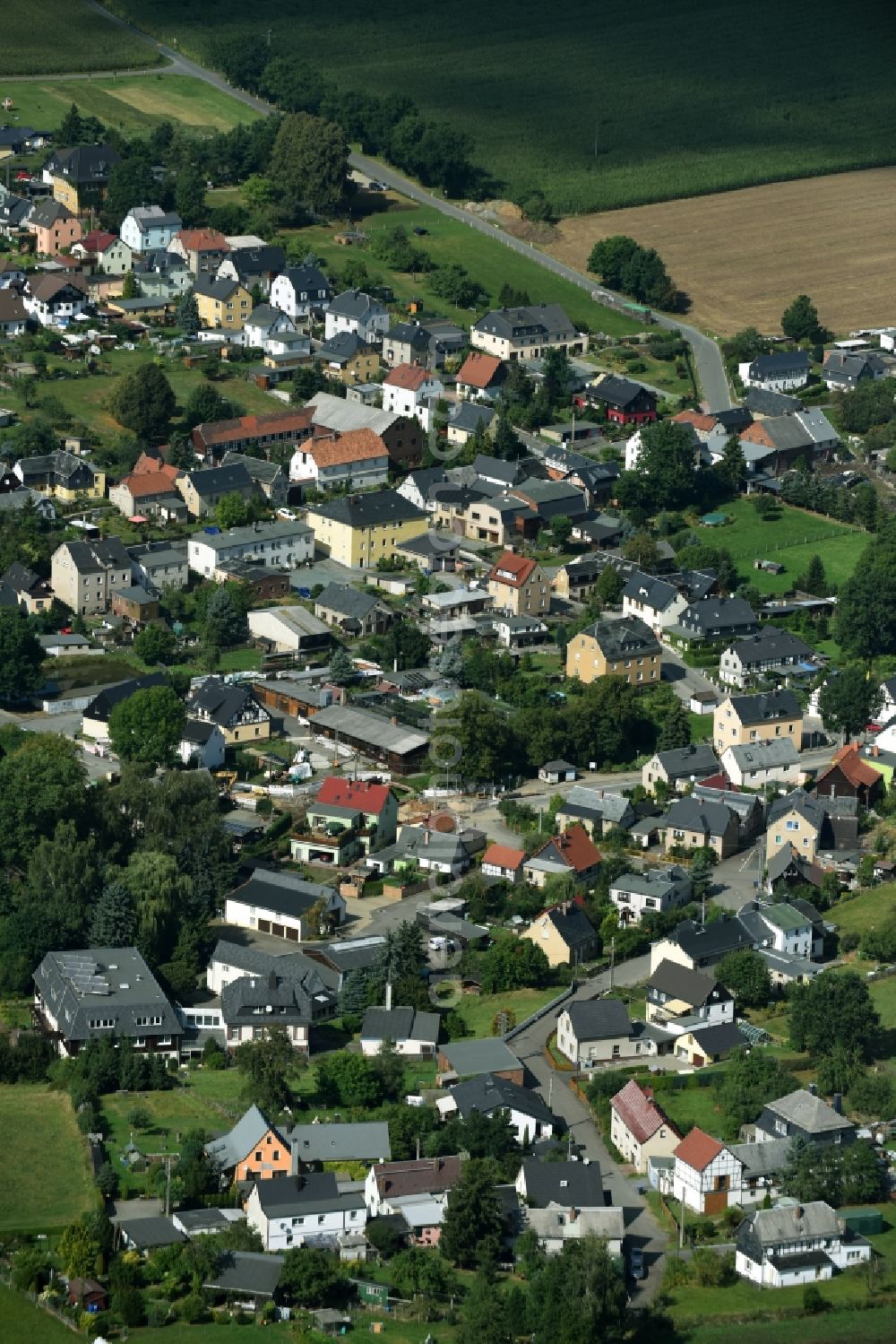 Aerial image Reudnitz - Town View of the streets and houses of the residential areas in Reudnitz in the state Thuringia