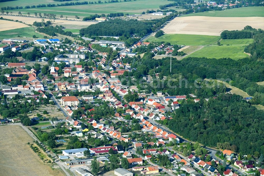 Aerial photograph Rhinow - Town View of the streets and houses of the residential areas in Rhinow in the state Brandenburg, Germany