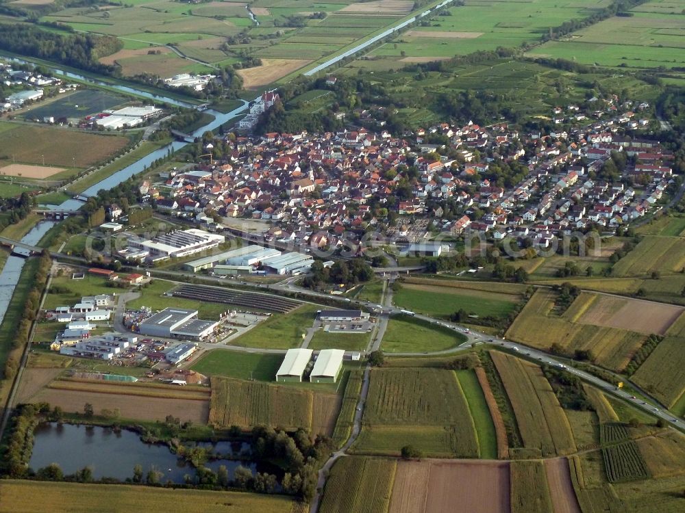 Riegel am Kaiserstuhl from the bird's eye view: Town View of the streets and houses of the residential areas in Riegel am Kaiserstuhl in the state Baden-Wuerttemberg