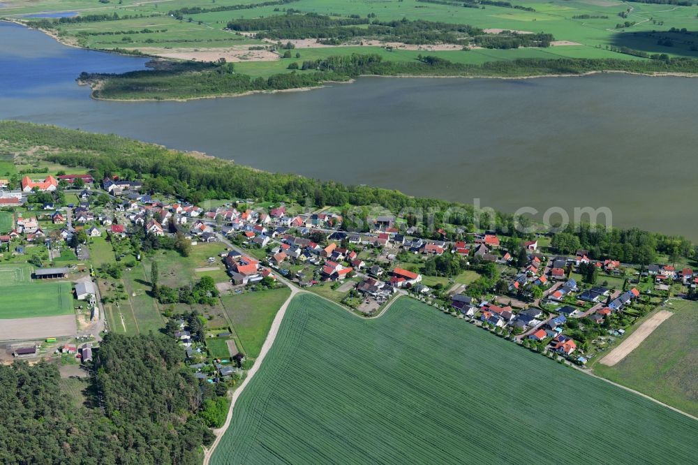 Rietz from the bird's eye view: Town View of the streets and houses of the residential areas in Rietz in the state Brandenburg, Germany