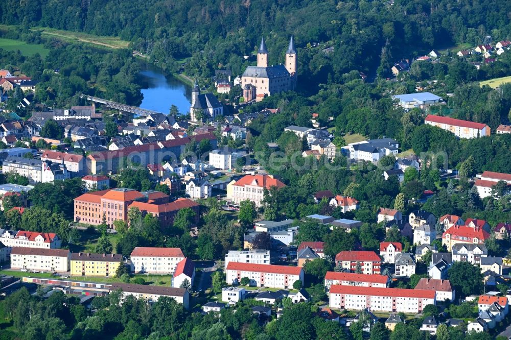 Aerial photograph Rochlitz - Town View of the streets and houses of the residential areas in Rochlitz in the state Saxony, Germany