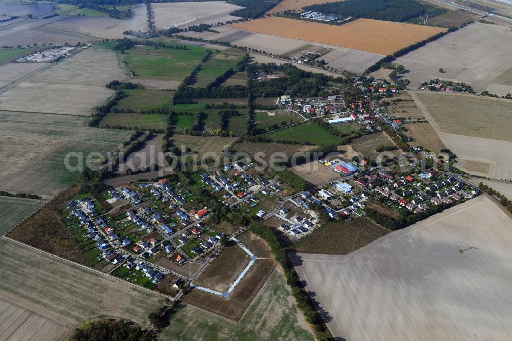 Aerial photograph Rotberg - Town View of the streets and houses of the residential areas in Rotberg in the state Brandenburg, Germany