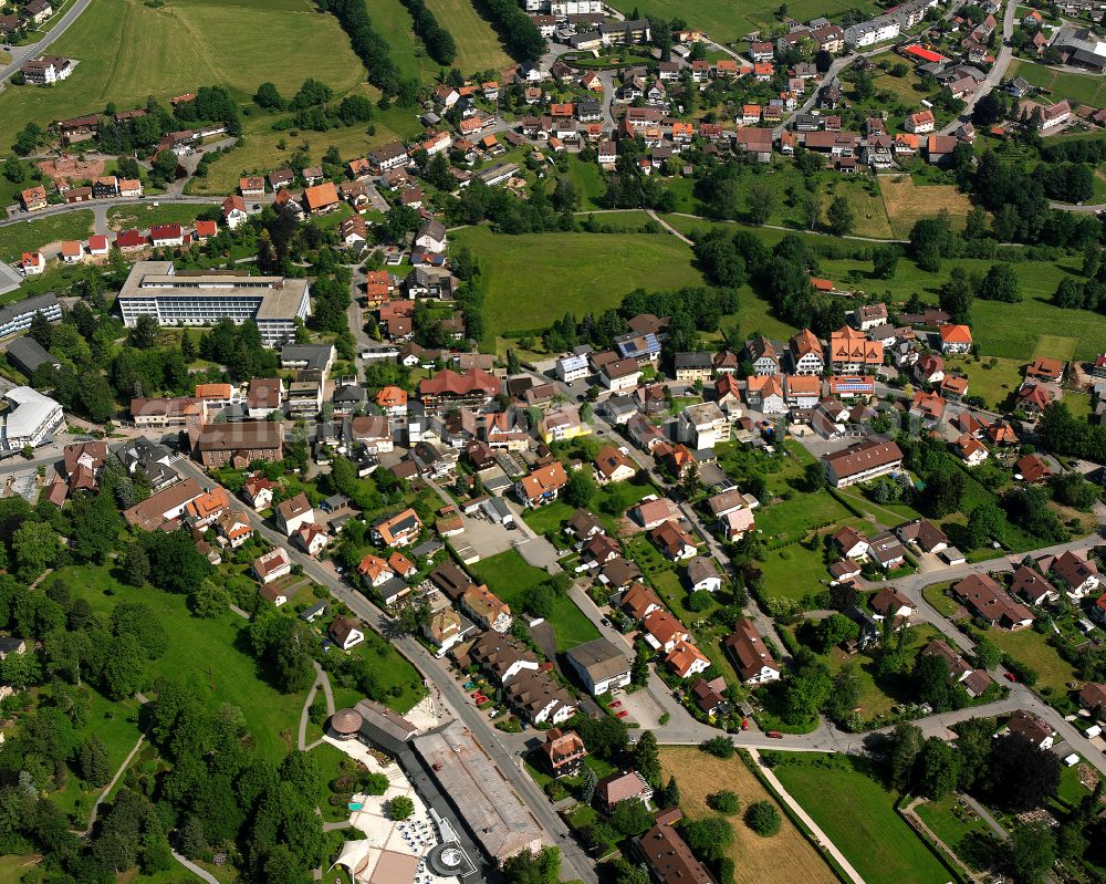 Schömberg from the bird's eye view: Town View of the streets and houses of the residential areas in Schömberg in the state Baden-Wuerttemberg, Germany