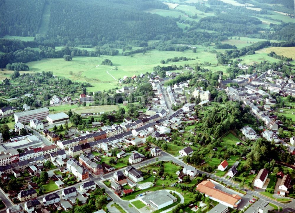 Aerial photograph Schöneck/Vogtland - Town View of the streets and houses of the residential areas in Schoeneck/Vogtland in the state Saxony