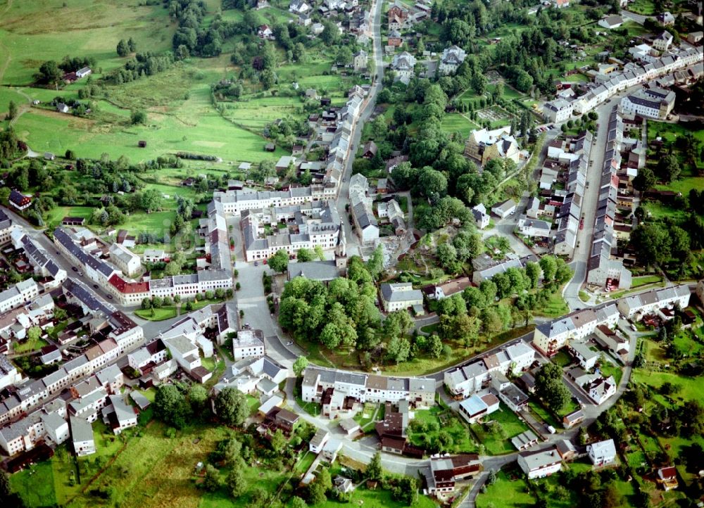 Aerial image Schöneck/Vogtland - Town View of the streets and houses of the residential areas in Schoeneck/Vogtland in the state Saxony