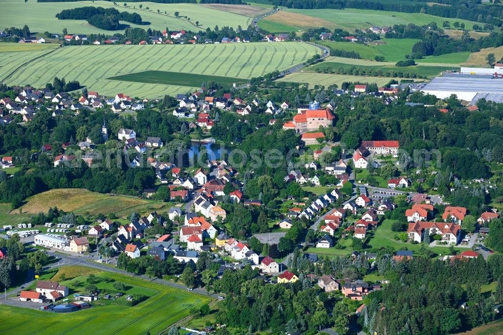 Schönfels from the bird's eye view: Town View of the streets and houses of the residential areas in Schoenfels in the state Saxony, Germany