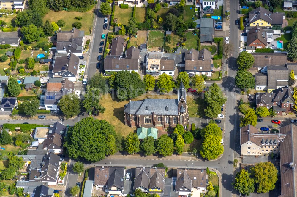 Aerial image Selbeck - Town View of the streets and houses of the residential areas in Selbeck at Ruhrgebiet in the state North Rhine-Westphalia, Germany